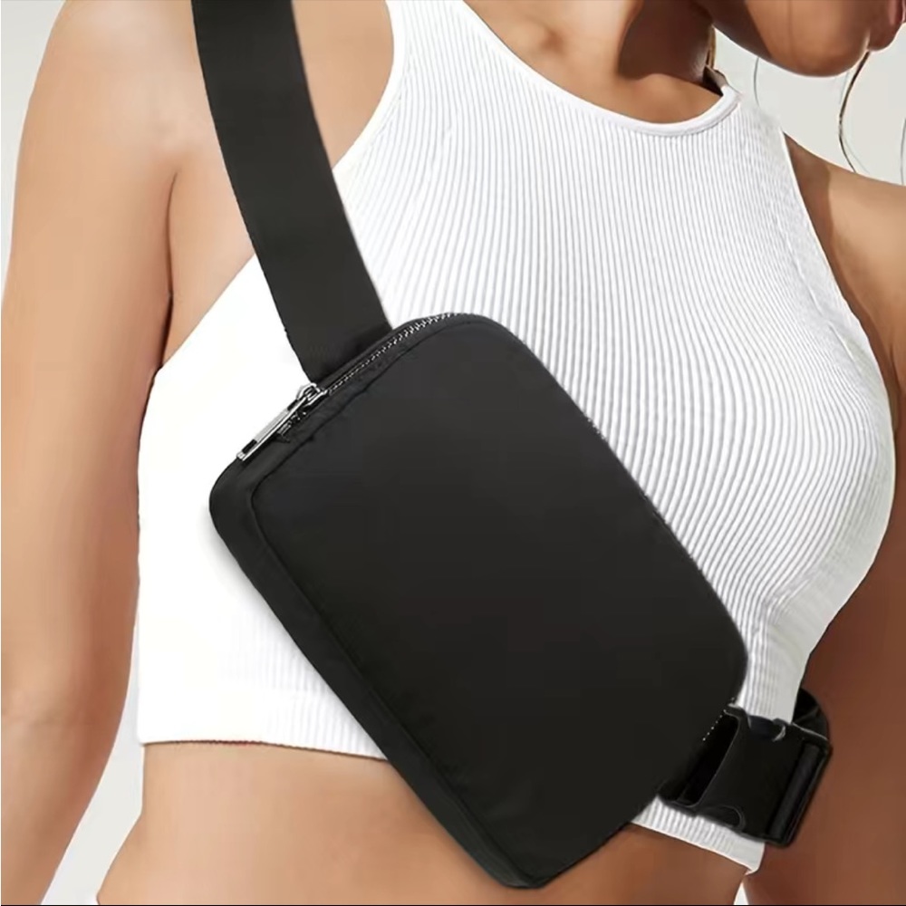 NEW Crossbody Multifunctional Belt Bag